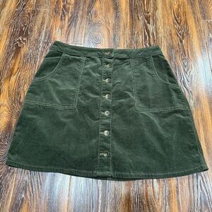 Corduroy Olive Green Size 12 / L Women’s Button-Front Utility Skirt Pockets